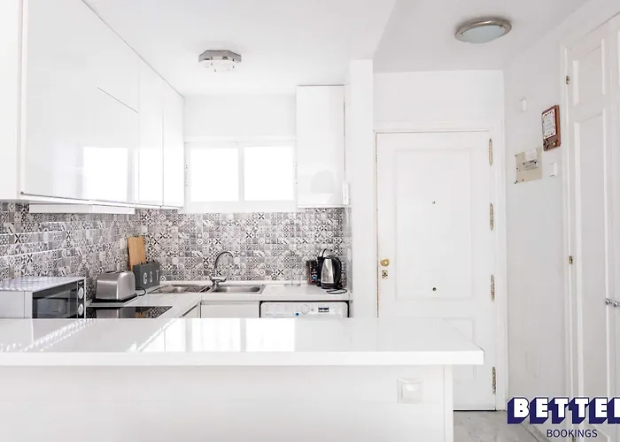 Apartament Three Hundred Metres To By Better Bookings Benalmádena